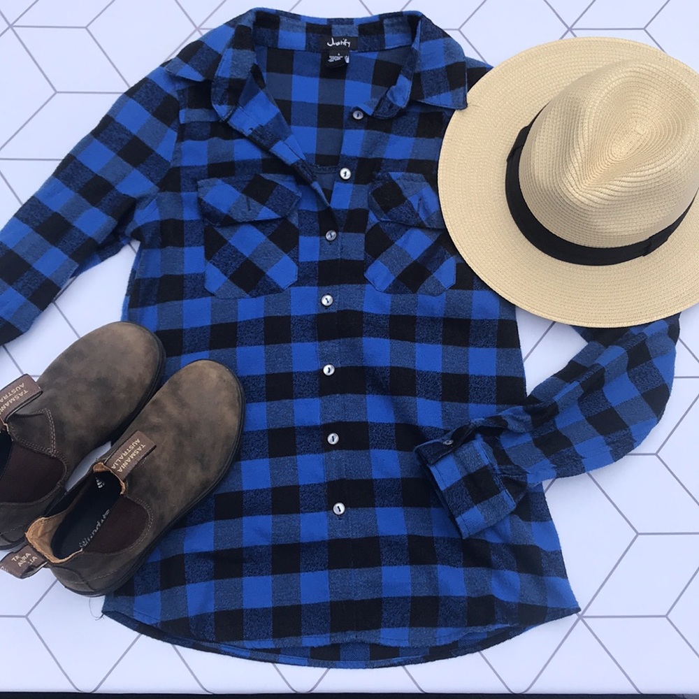 Justify Small Plaid “flannel” shirt